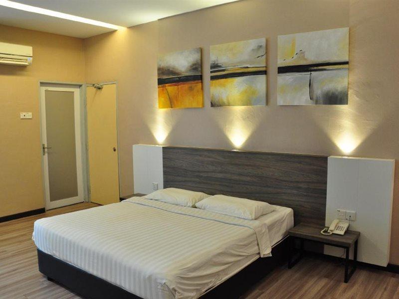 Frazel Inn Hotel Parit Buntar Buitenkant foto