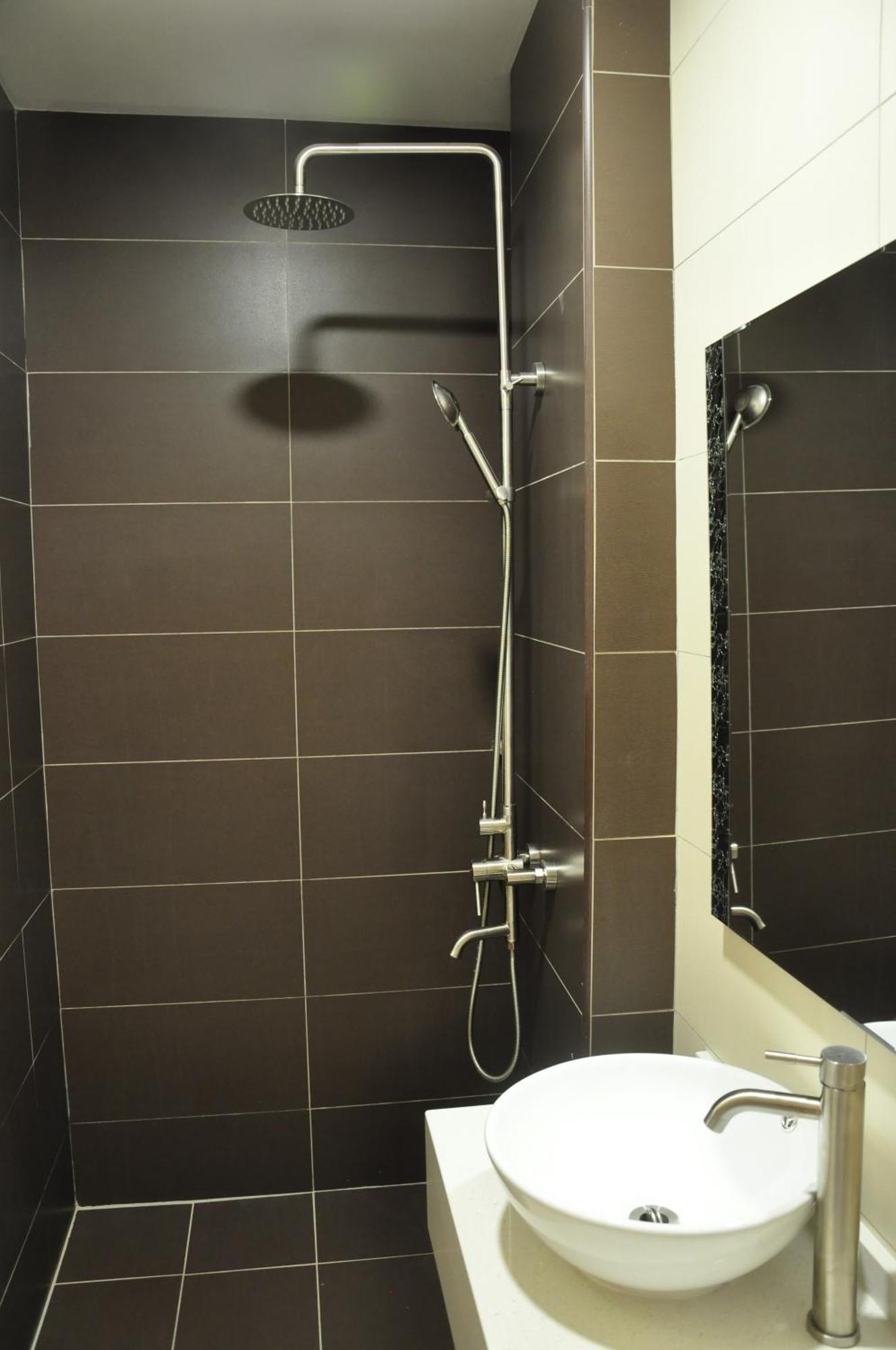 Frazel Inn Hotel Parit Buntar Buitenkant foto